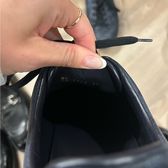 Men’s Louis Vuitton Shoes - Picture 3 of 3